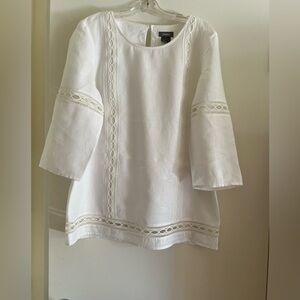 Neiman Marcus White Linen Lace Accent Blouse